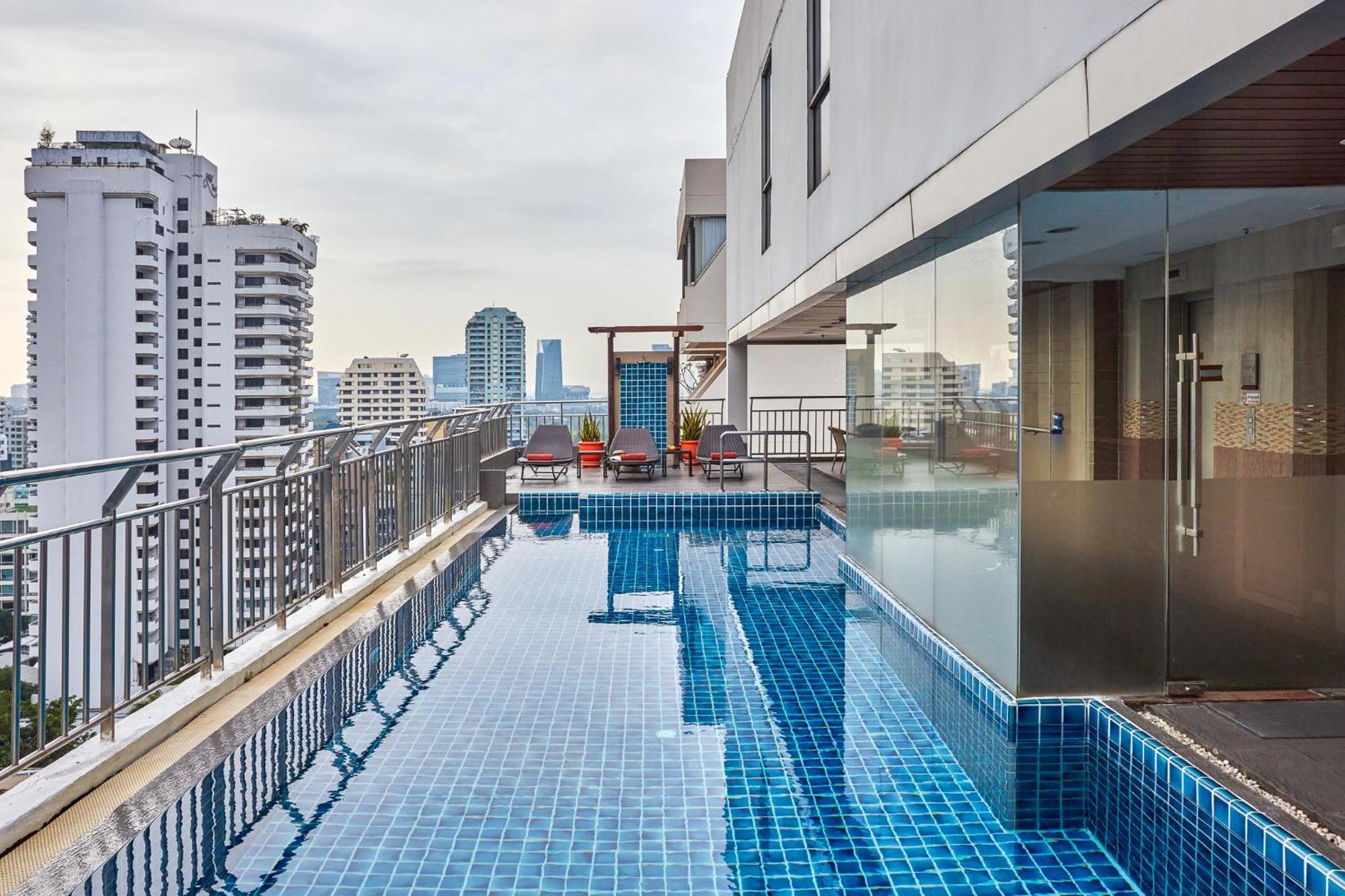 Adelphi Suites Bangkok - Sha Extra Plus Экстерьер фото