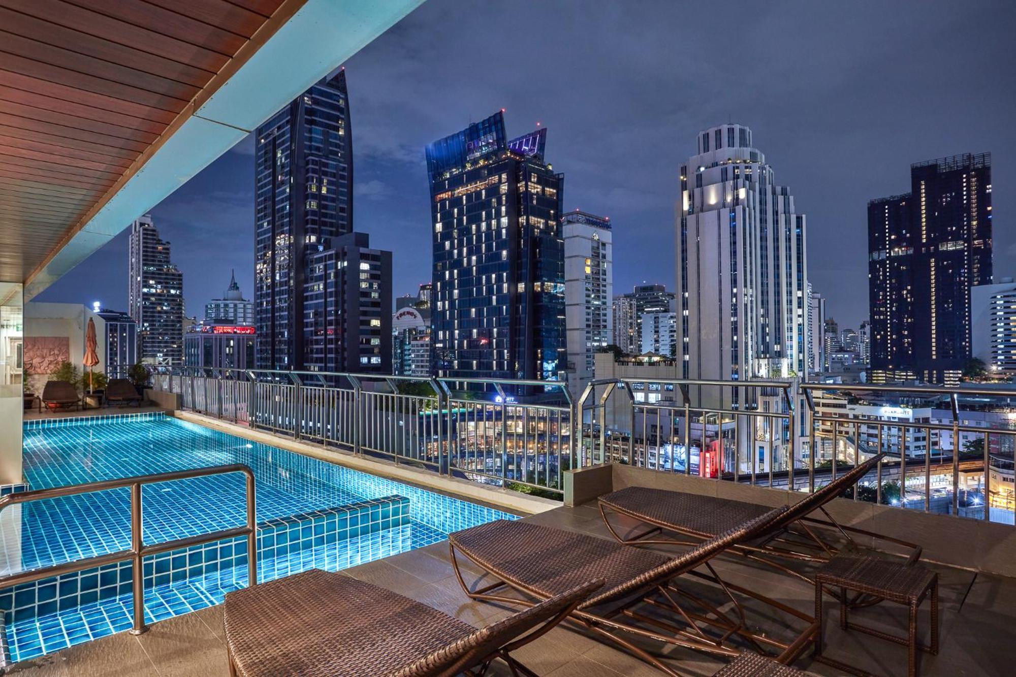 Adelphi Suites Bangkok - Sha Extra Plus Экстерьер фото